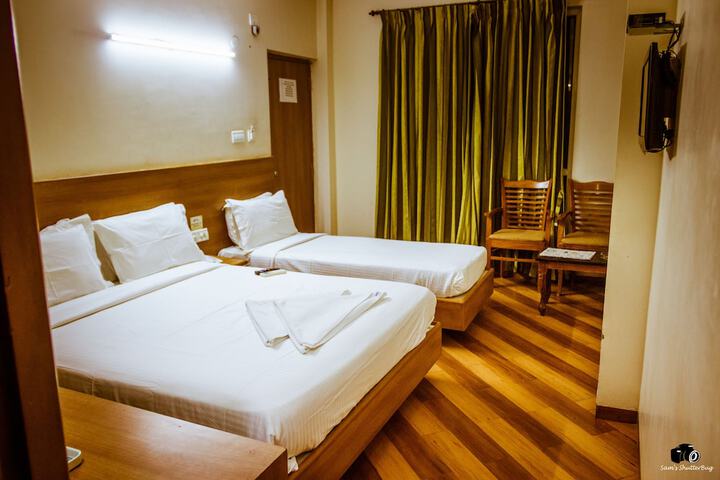 Room 8 of 26