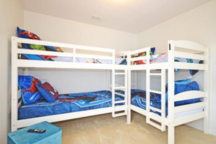 Room 49 of 70