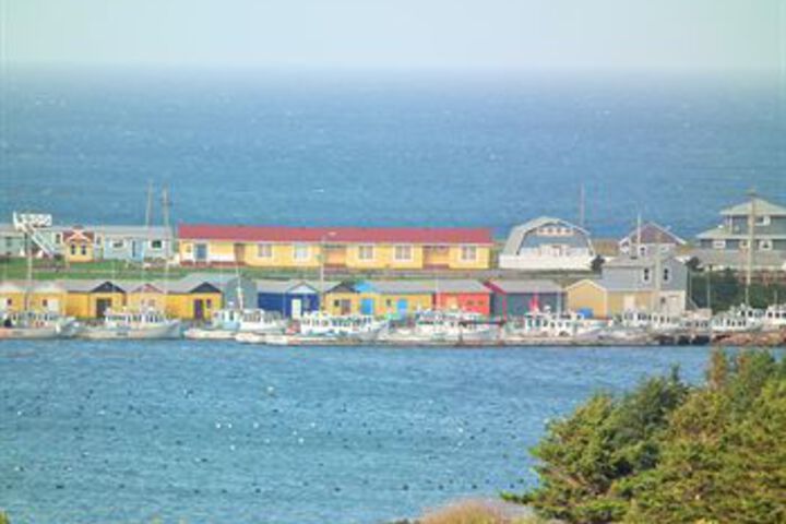 Points East Beach Motel