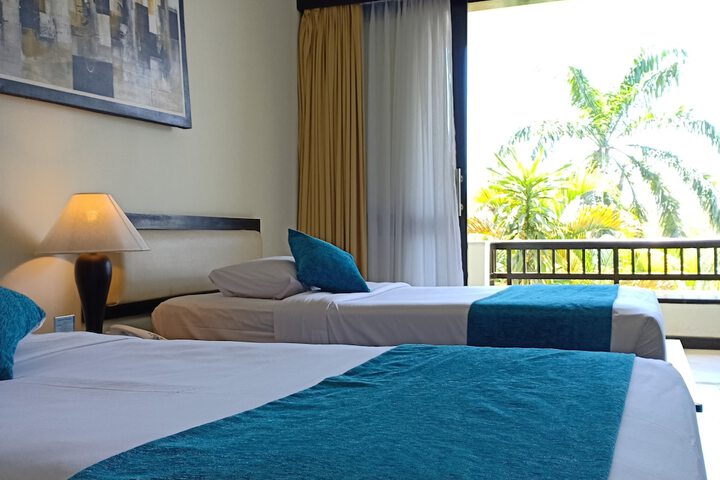 Room 28 of 121