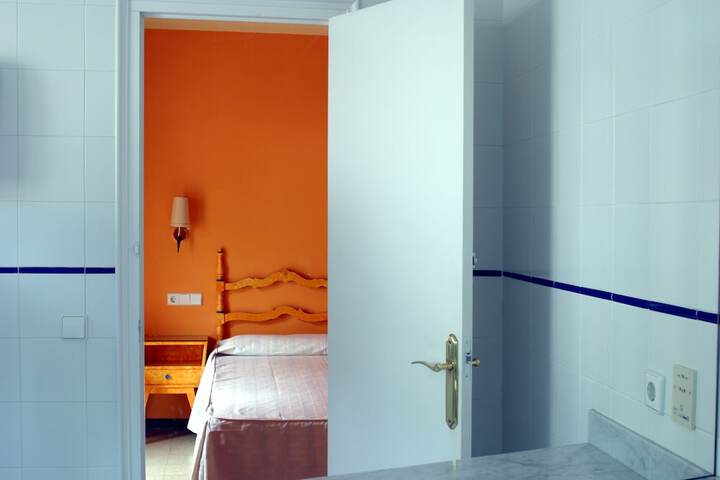 Room 3 of 12