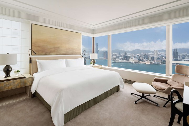 Room 70 of 119
