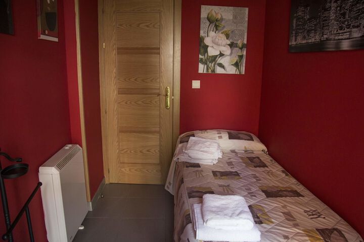 Room 37 of 181