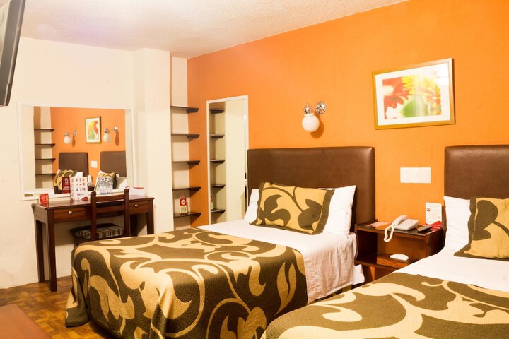 Room 19 of 35