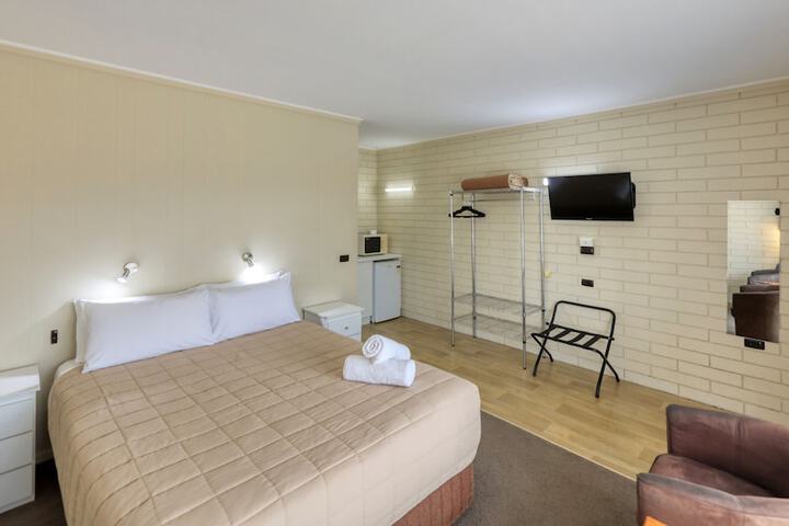 Room 11 of 47