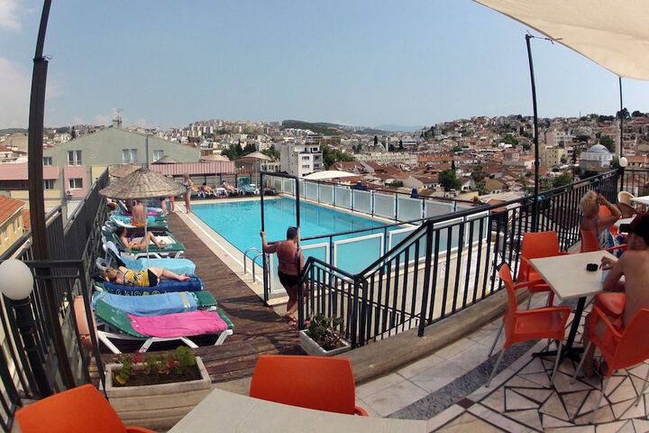 Pool Hotel
