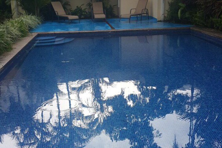Pool 30 of 39