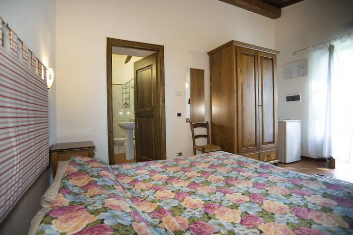 Room 7 of 38