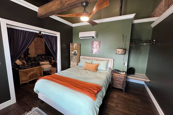 Room 4 of 26