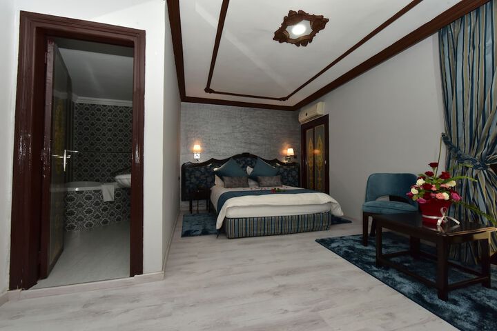 Room 10 of 23