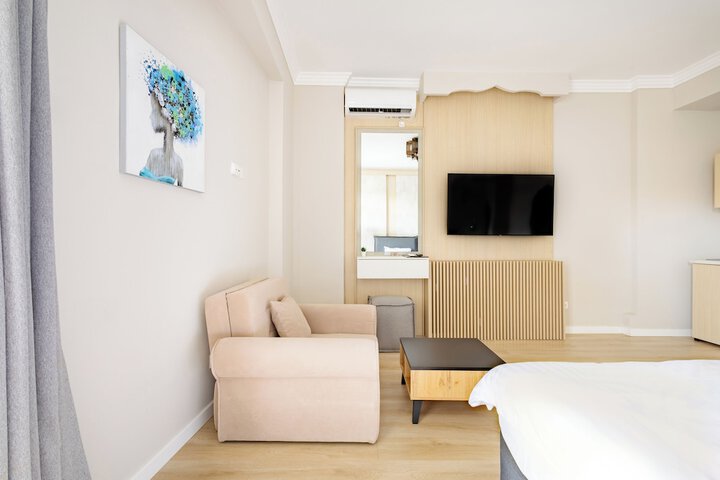 Room 16 of 71