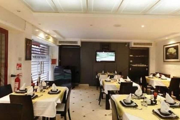 Dining Photos