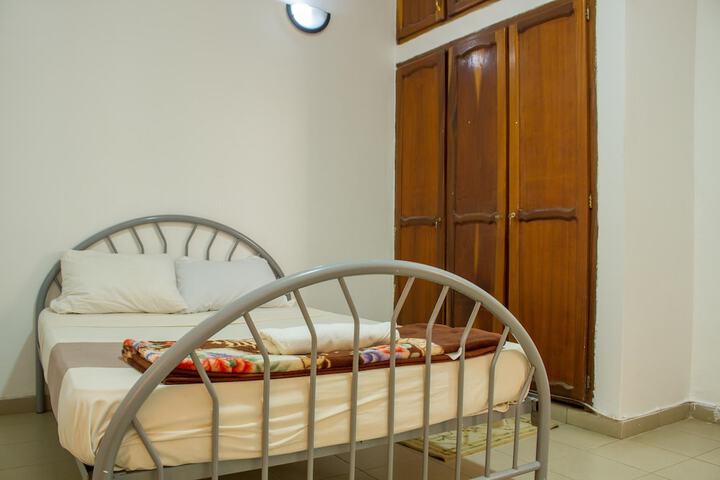 Room 57 of 109