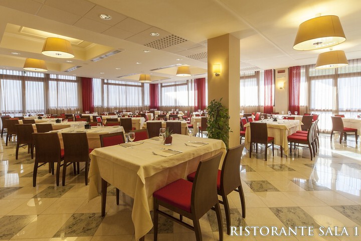 Dining Photos