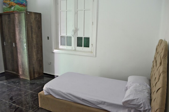 Room 6 of 29