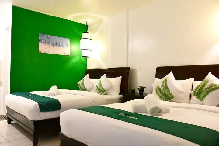 Room 7 of 10