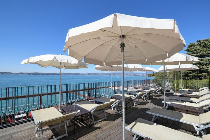 Terrace/Patio 162 of 164
