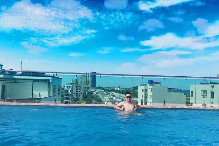 Pool 5 of 6