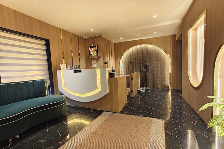 Hotel Interior 4 of 90