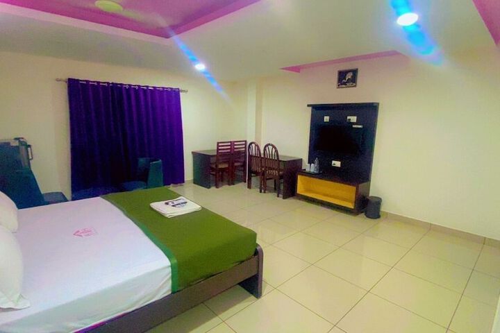 Room 6 of 35
