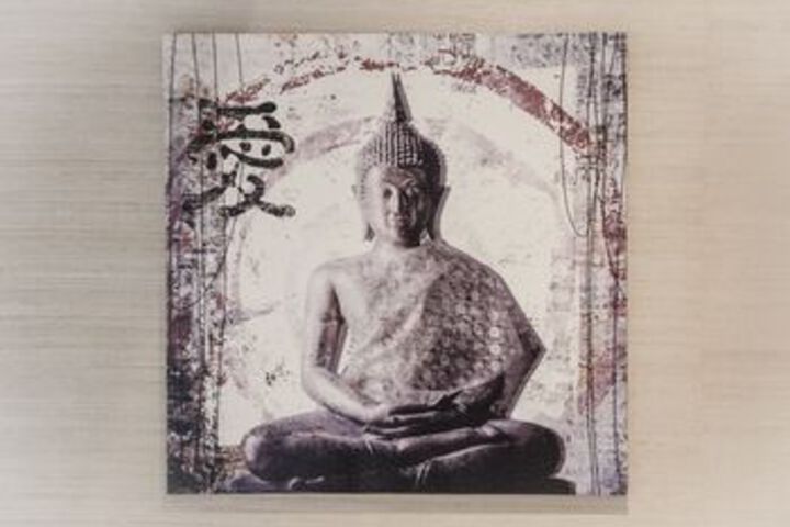 Room 14 of 27