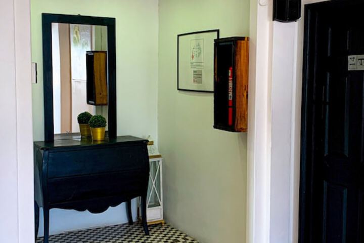 Room 53 of 83