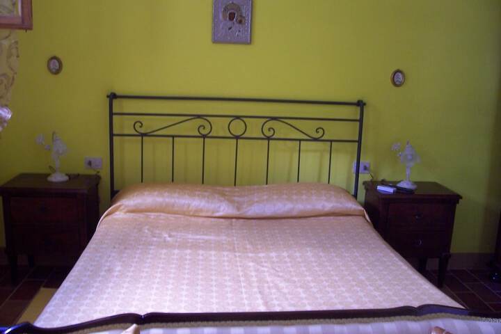 Room 43 of 89