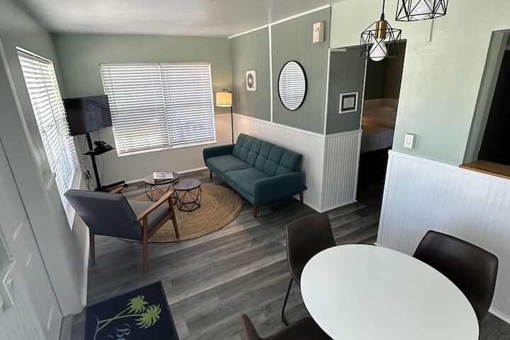 Room 21 of 46
