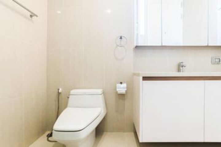 Room 2 of 12