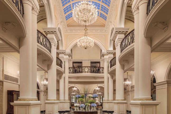 Entrance & Lobby