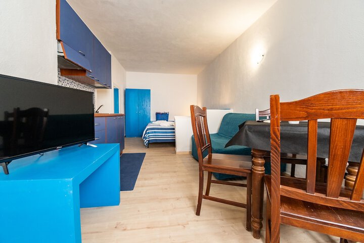 Room 20 of 140