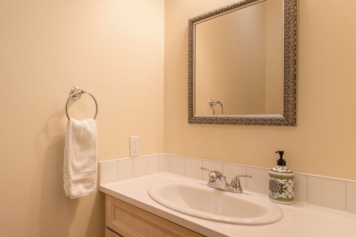 Room 14 of 24