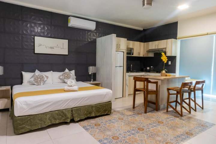 Room 8 of 44