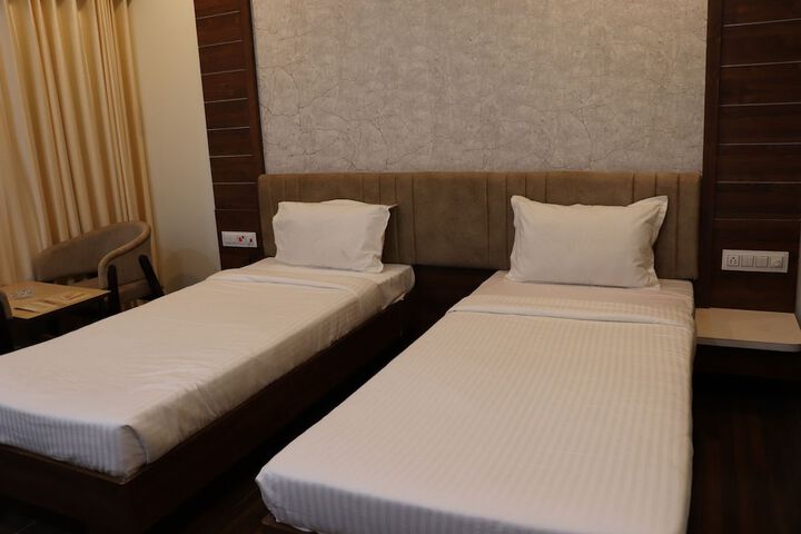 Room 20 of 32
