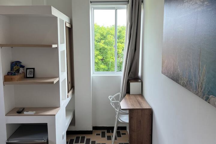 Room 40 of 102