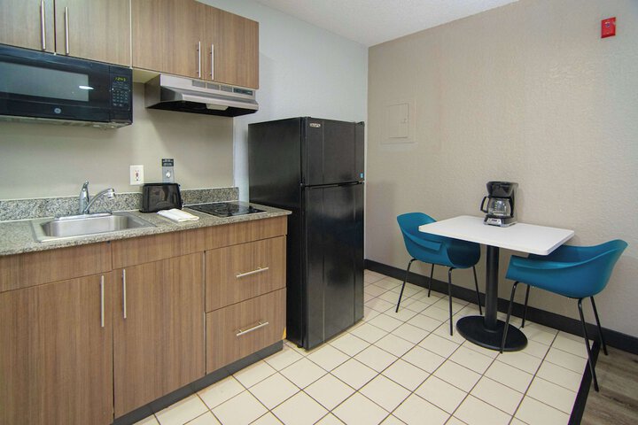 Private kitchenette