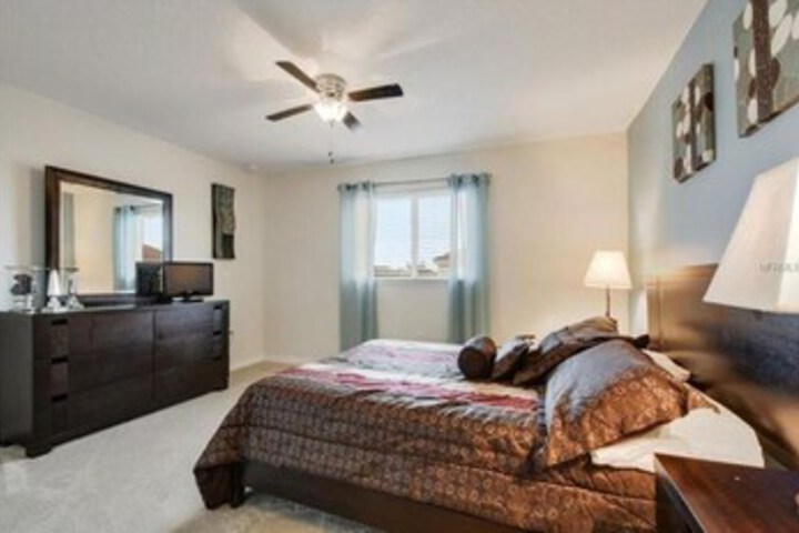 Room 15 of 19
