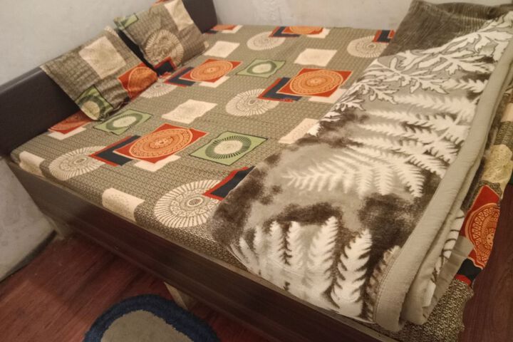 Room 7 of 13