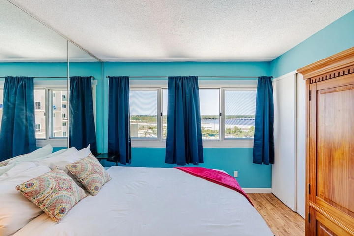 Room 2 of 14