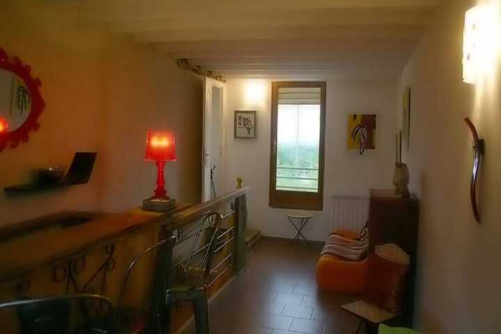 Room 17 of 31