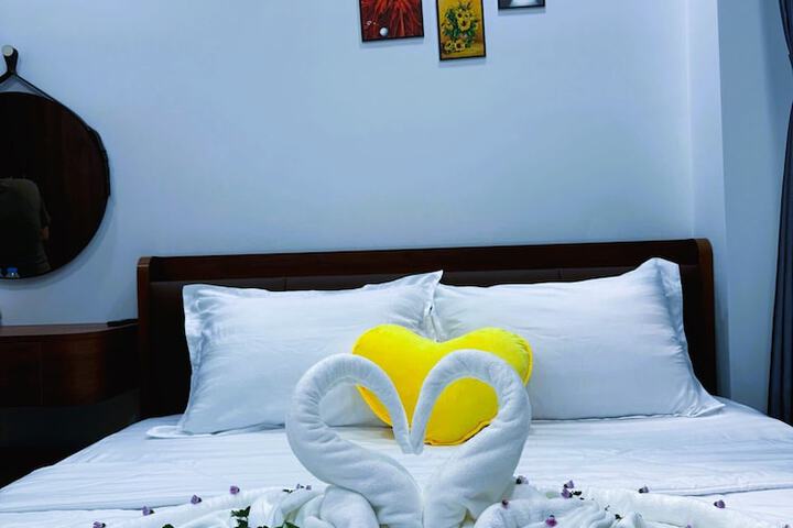 Room 8 of 23