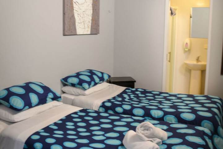 Room 5 of 29