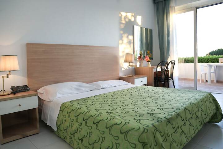 Room 15 of 69