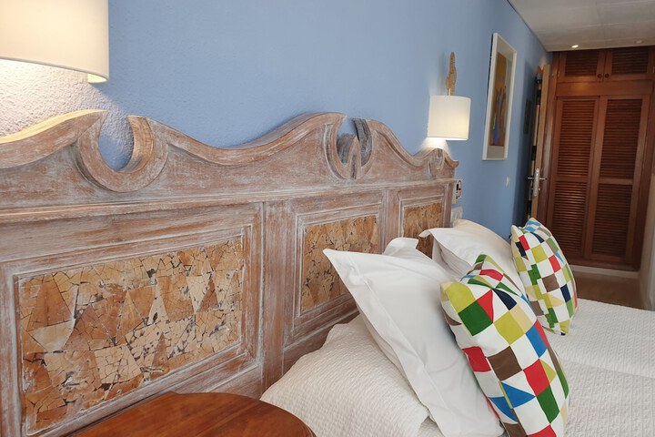 Room 10 of 71