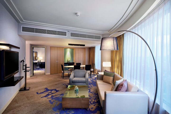 Room 15 of 79