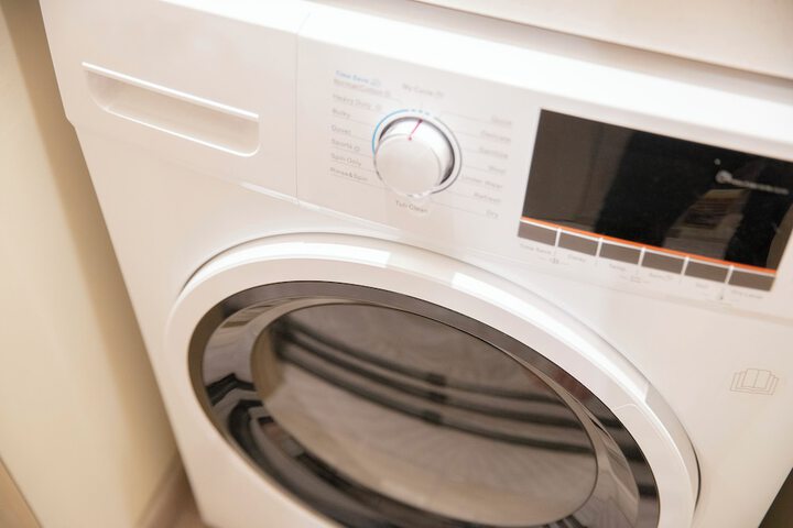 Laundry 25 of 66