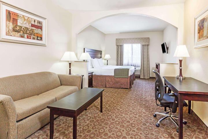 Standard | King Bed (8 of 13)
