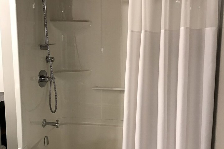 Room 50 of 80