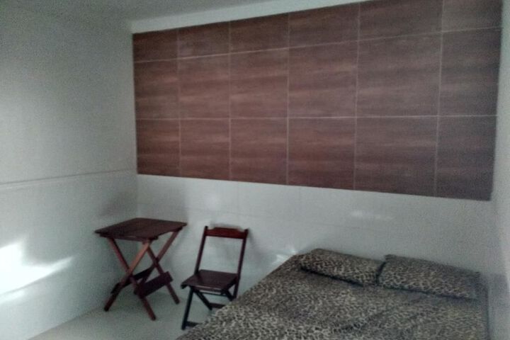 Room 2 of 3