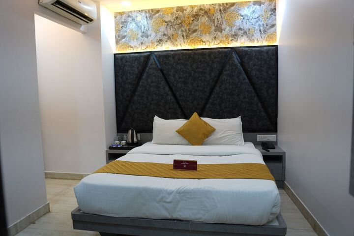 Room 48 of 68